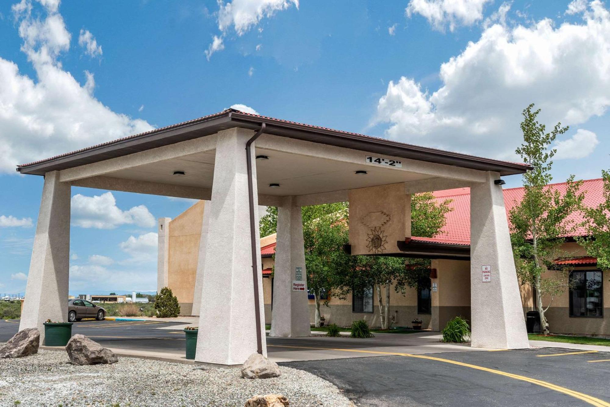 Comfort Inn & Suites Аламоса Экстерьер фото